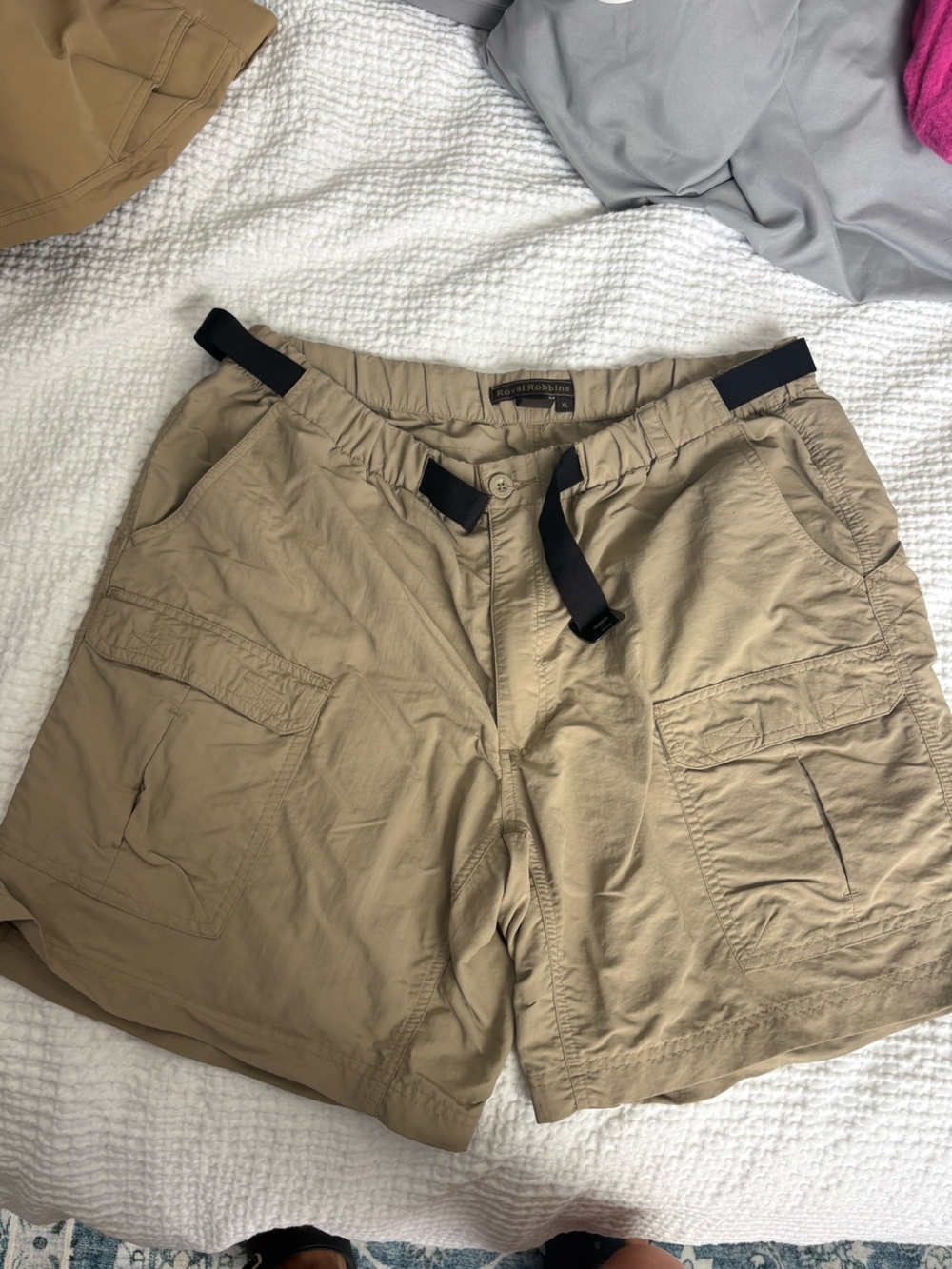 Royal Robbins Khaki Tan Cargo Shorts with Black Webbing Belt